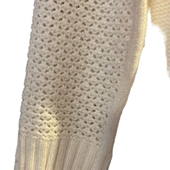 St. John's Bay Cream Sweater Size Large (L) - Picture 5 of 6